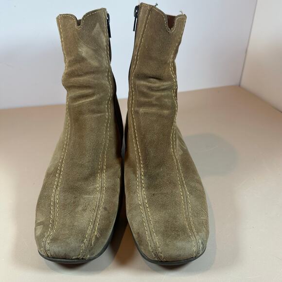 La Canadienne Braydon Tan Suede Boots Booties Wedge Flat Slouch 9 9M - Picture 10 of 10